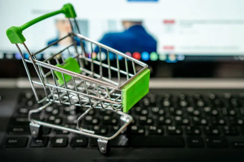 Convenience Trap: The Hidden Reason You Always Spend More When You Shop in One Place